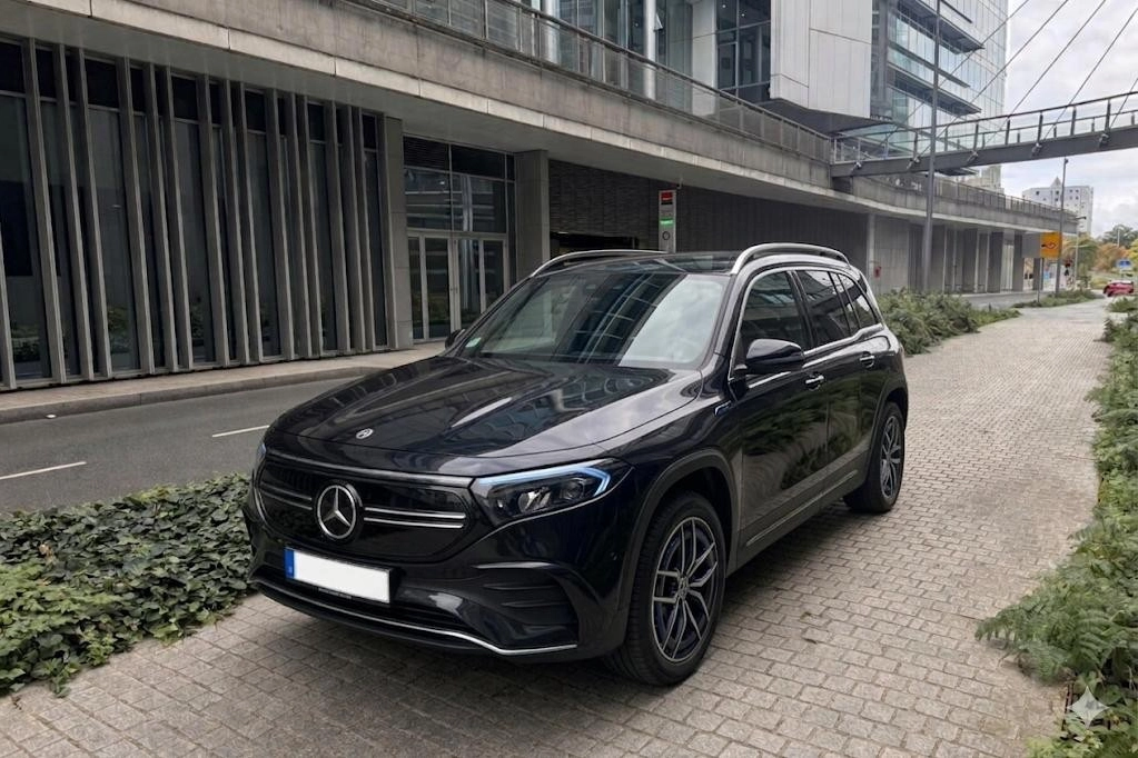 Mercedes-Benz EQB 300 4MATIC 228 ch - photo 1